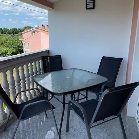 In Mit Grill Und Terrasse By Interhome Apartment *